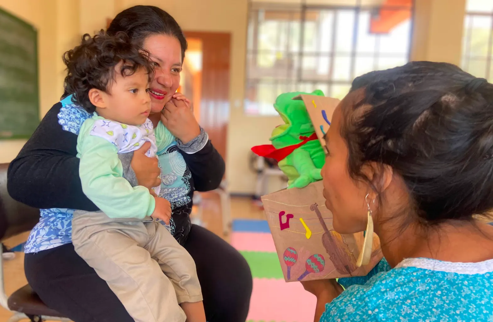 Formación en estimulación musical temprana para el desarrollo infantil en el Instituto INEPE.